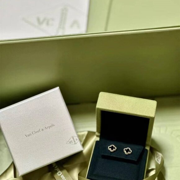 Van Cleef & Arpels black earrings - Picture 4 of 6